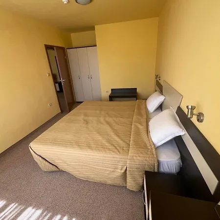 Hotel Strandja 3*