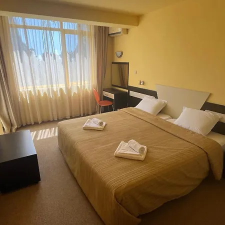 Strandja Hotel 3*